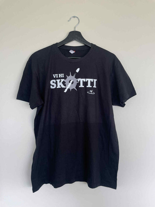 T-skjorte // VI HI SKØTTI